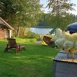 بيت للعطل Private Lakeside In Nature *
