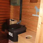 Private Lakeside In Nature Vakantiehuis